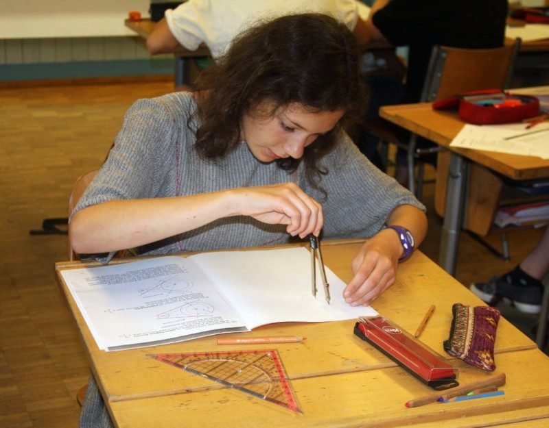 Jugendliche der Oberstufe an der Sihlau